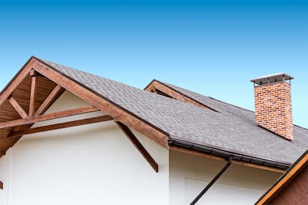 Top Signs Your Roof Needs a Professional Cleaning